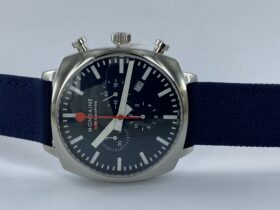 Mondaine Grand Cushion ref.MSL.41440.LD Clockwise Hellevoetsluis