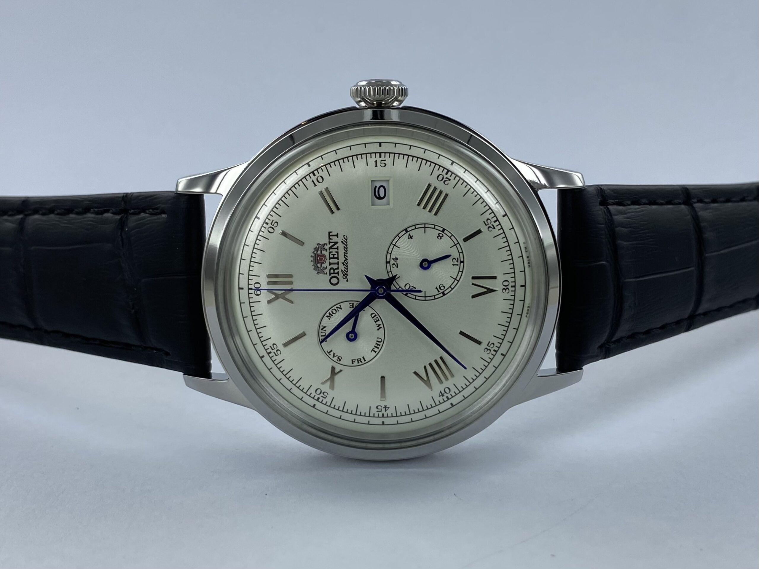 Orient Bambino RA-AK0702Y30B Clockwise Hellevoetsluis Orient Bambino RA-AK0702Y30B Clockwise Hellevoetsluis