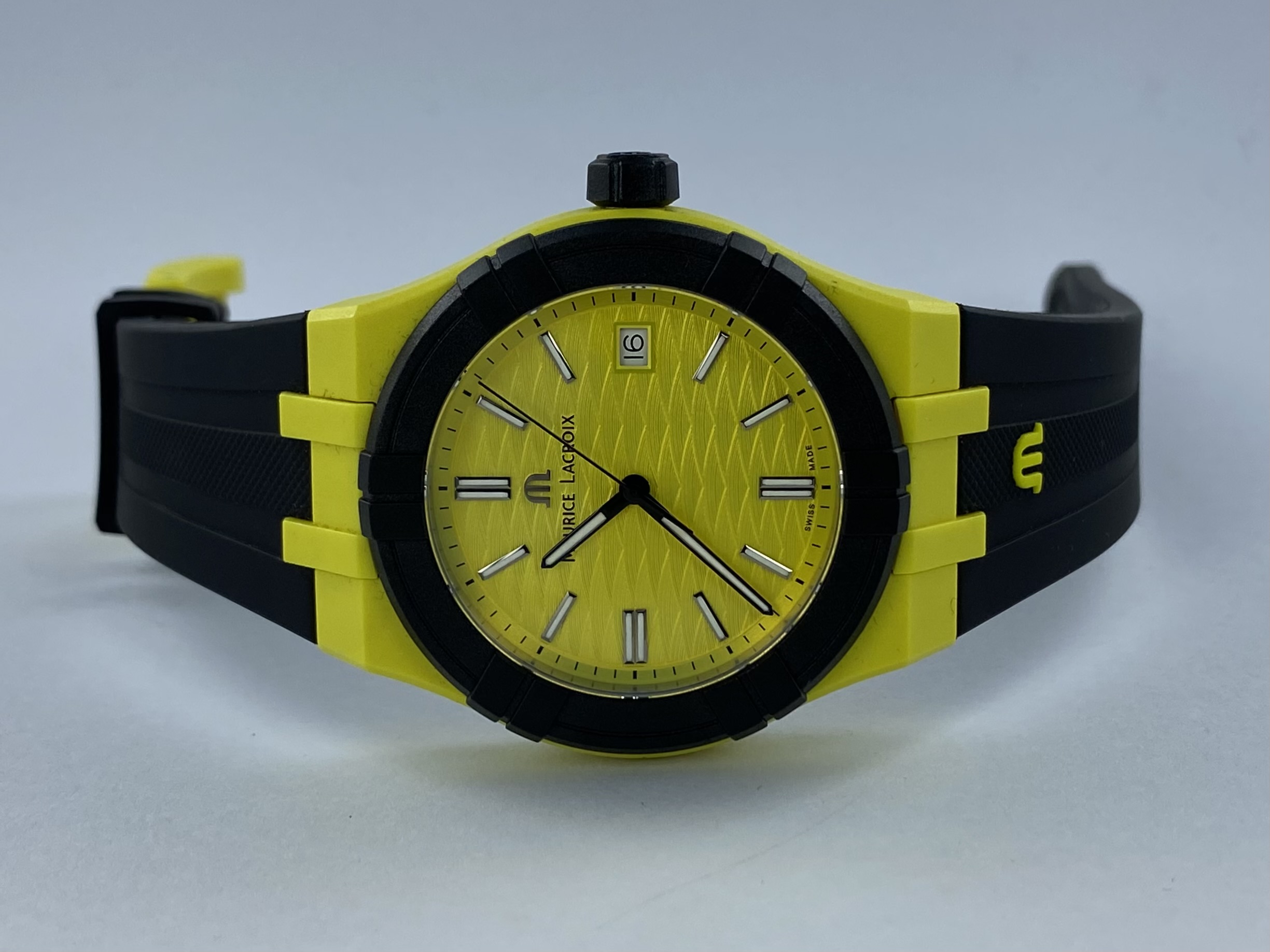 Maurice Lacroix Aikon Les Historiques ref.AI2008-60060-300-0 Clockwise Hellevoetsluis