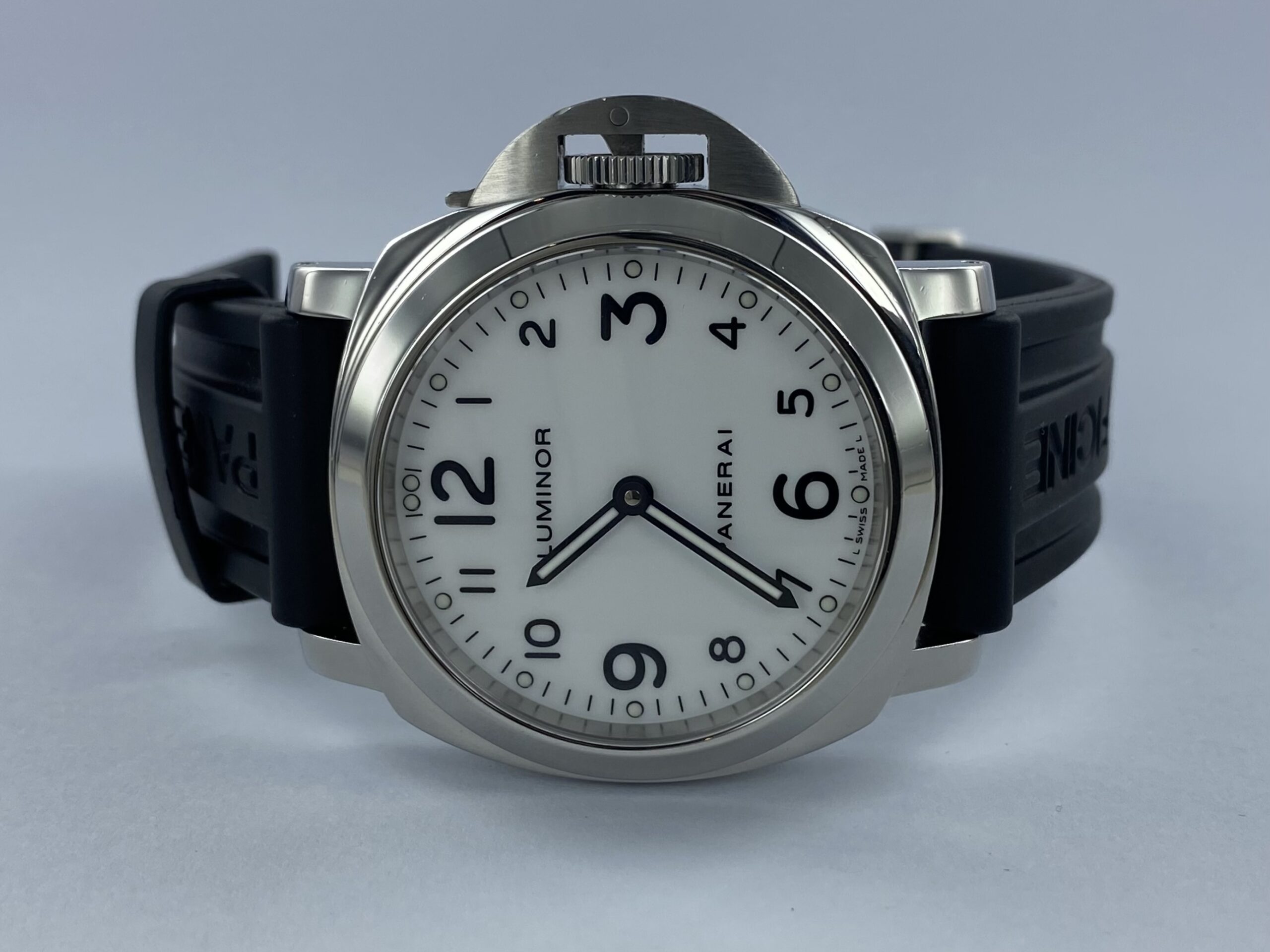 Panerai Luminor Base PAM 00114 Clockwise Hellevoetsluis Panerai Luminor Base PAM 00114 Clockwise Hellevoetsluis