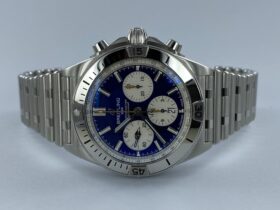 Breitling Chronomat 42 NFL Rams Edition ref nr. AB01342B1C9A1 Clockwise Hellevoetsluis